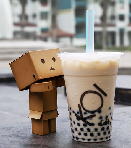 Who doesn't love a cute box robot and bubble tea